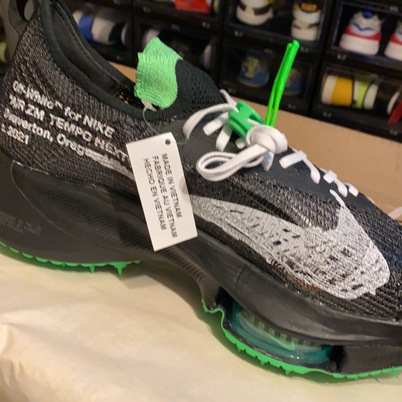 Brand new never worn off white air tempo next. main image 10